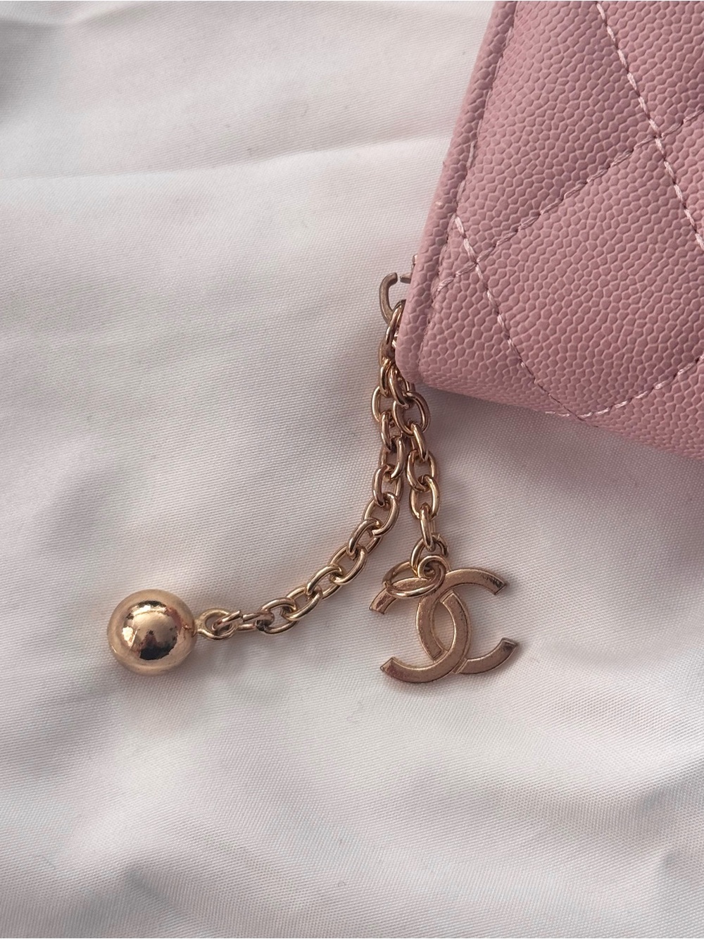 Classic Pink Quilted CC Wallet - Picture 2 of 5